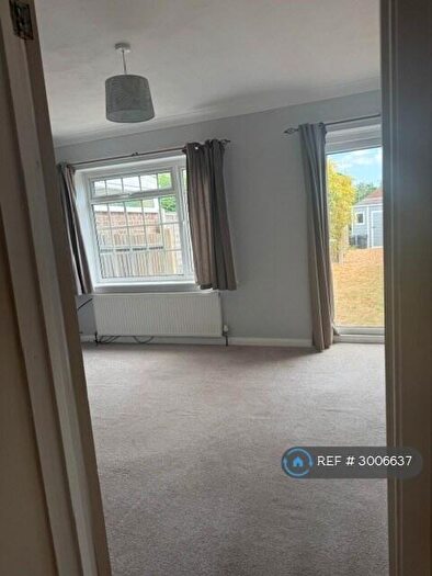 4 Bedroom Terraced House To Rent In Towers Way, Corfe Mullen, BH21