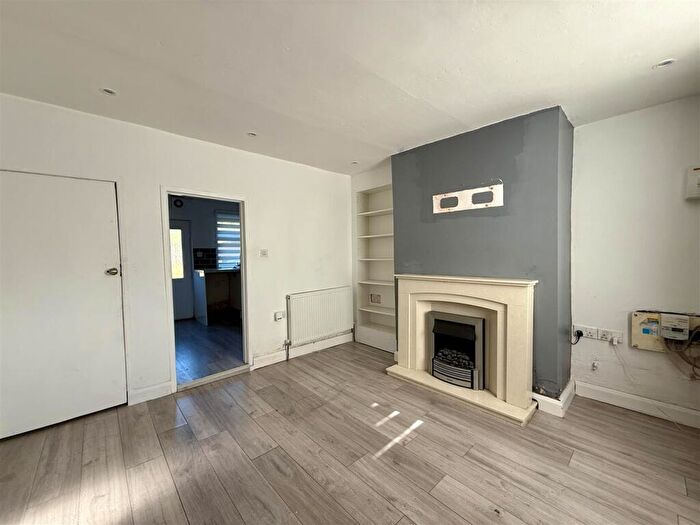 1 Bedroom Terraced House To Rent In Heanor Road, Codnor, Ripley, DE5