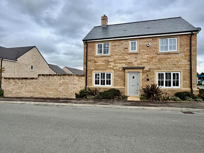 3 Bedroom Semi-Detached House For Sale In Merlin Drive, Barnard Castle, DL12