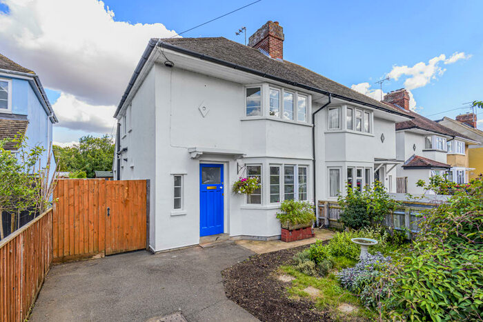 3 Bedroom Semi-Detached House To Rent In Rosamund Road, Wolvercote, OX2