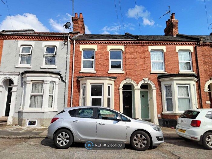 3 Bedroom Terraced House To Rent In Ivy Road, Northampton, NN1