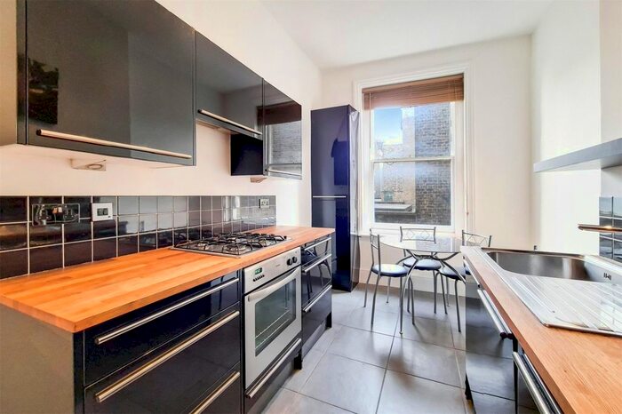 1 Bedroom Flat To Rent In Riding House Street, Fitzrovia, London, W1W