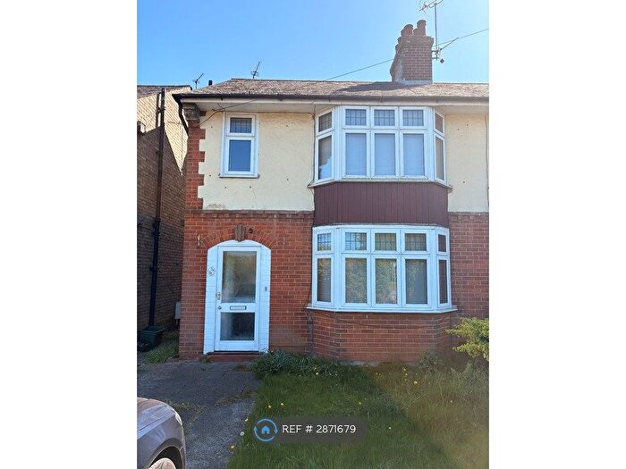 3 Bedroom Semi-Detached House To Rent In London Road, Colchester, CO3