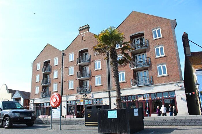 2 Bedroom Flat For Sale In Flat, Port St. James, The Quay, Poole, Dorset, BH15