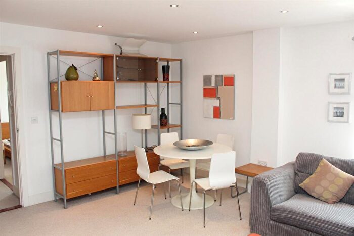 1 Bedroom Apartment To Rent In Ladyisle House, Prospect Place, Th Floor (), P11