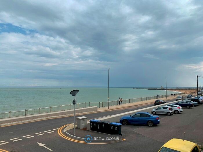 1 Bedroom Flat To Rent In Grandville Marina Court, Ramsgate CT11