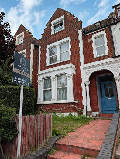Studio To Rent In Onslow Gardens, Muswell Hill, N10