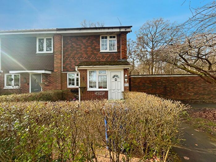 3 Bedroom End Of Terrace House For Sale In Madingley, Bracknell, RG12