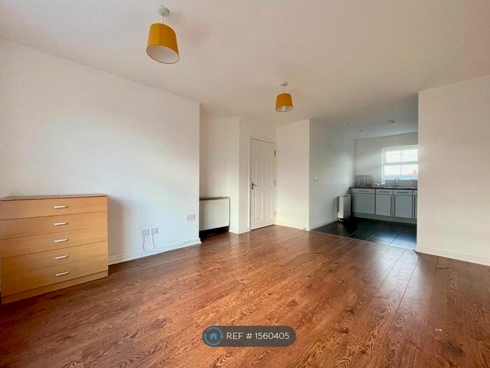 2 Bedroom Flat To Rent In Dorman Gardens, Middlesbrough, TS5