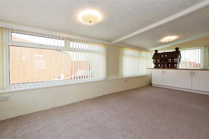 2 Bedroom Bungalow For Sale In Northam, Bideford, EX39
