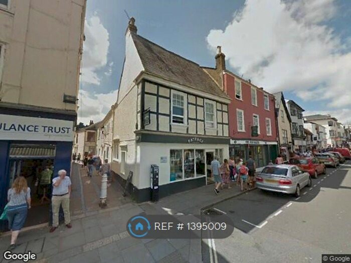 2 Bedroom Flat To Rent In Fore Street, Totnes, TQ9