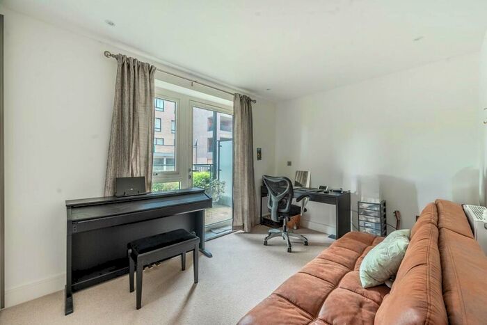 2 Bedroom Flat To Rent In Sherrans House, Colindale, London, NW9