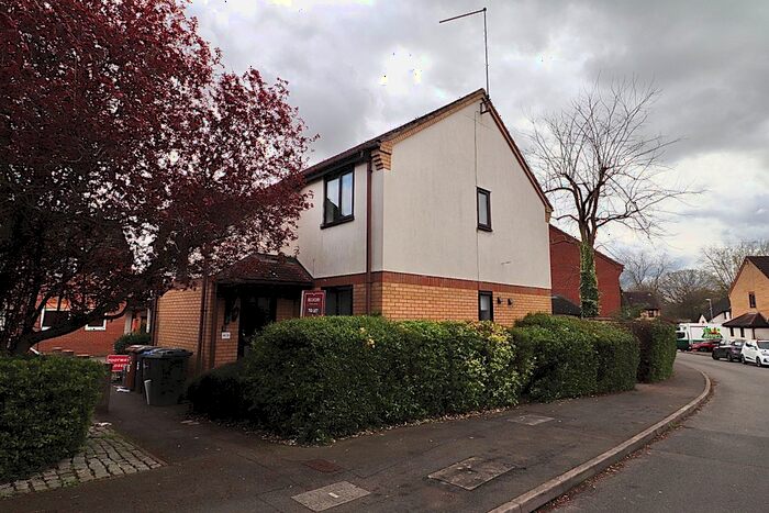 1 Bedroom Flat To Rent In Woodpecker Way, East Hunsbury, Northampton, NN4