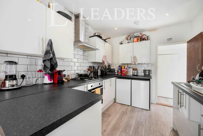 5 Bedroom Terraced House To Rent In Orchard Road, PO4