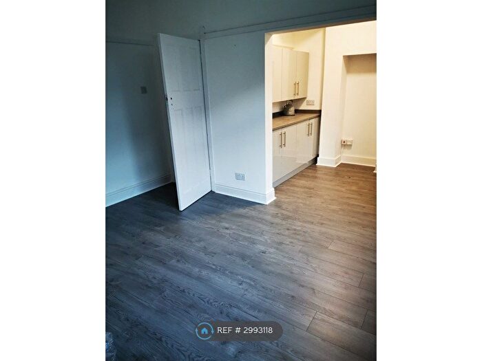 3 Bedroom Semi-detached House To Rent In Comely Avenue, Wallasey, CH44