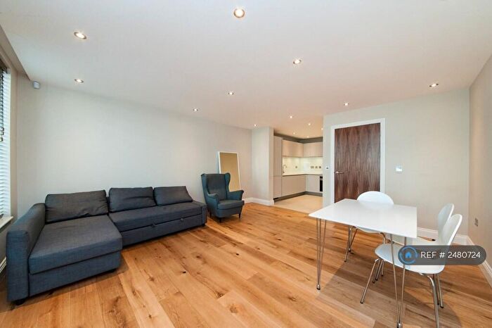 2 Bedroom Flat To Rent In Ferdinand Street, London, NW1