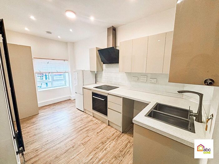 1 Bedroom Flat To Rent In Flat, Southmill Court, A South Street, Romford, RM1