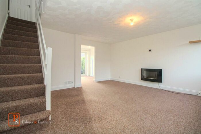 3 Bedroom End Of Terrace House To Rent In Rockhampton Walk, Colchester, Essex, CO2