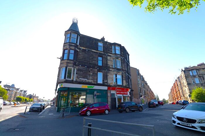 2 Bedroom Flat To Rent In Crossflat Crescent, Paisley, Renfrewshire, PA1