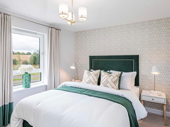 4 Bedroom Detached House For Sale In Meadowsweet Drive, Edinburgh, EH4