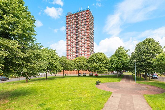 2 Bedroom Flat For Sale In Flat, Martello Court, Pennywell Gardens, Edinburgh, EH4