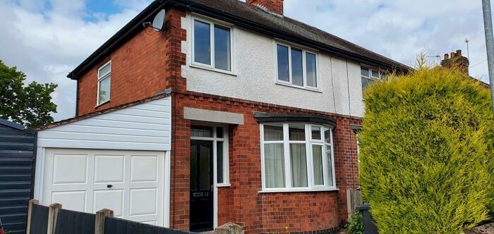 3 Bedroom House To Rent In Alandene Avenue, Watnall, Nottingham, NG16