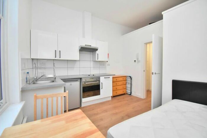 Studio To Rent In Warwick Road, Earls Court, SW5