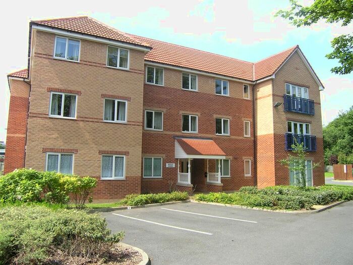 2 Bedroom Flat To Rent In Barclay Grange, The Riverside, Chesterfield, Derbyshire S41