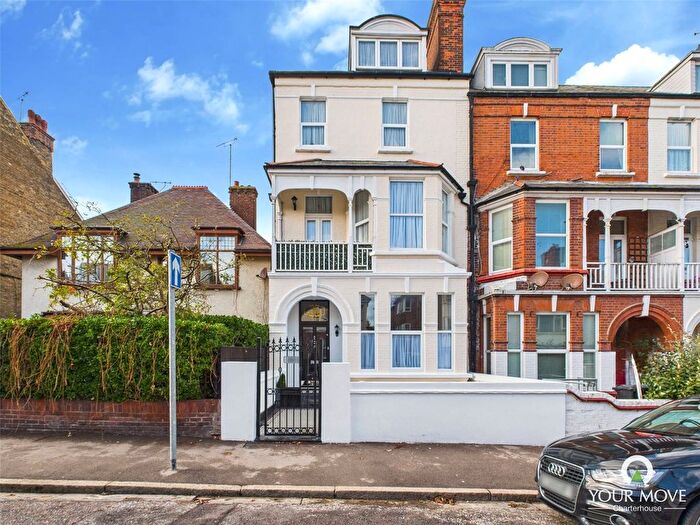 9 Bedroom End Terrace House For Sale In Surrey Road, Cliftonville, Margate, Kent, CT9