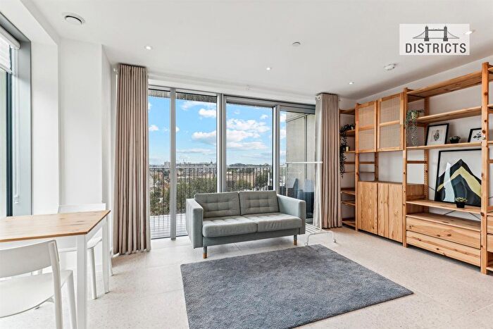 2 Bedroom Flat To Rent In Jacquard Point, Silk Districts, E1