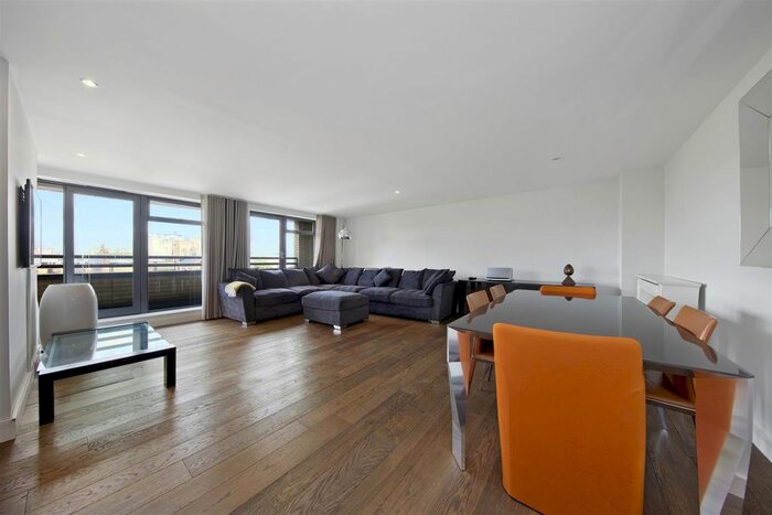 2 Bedroom Flat To Rent In William Road, Marylebone, London, NW1