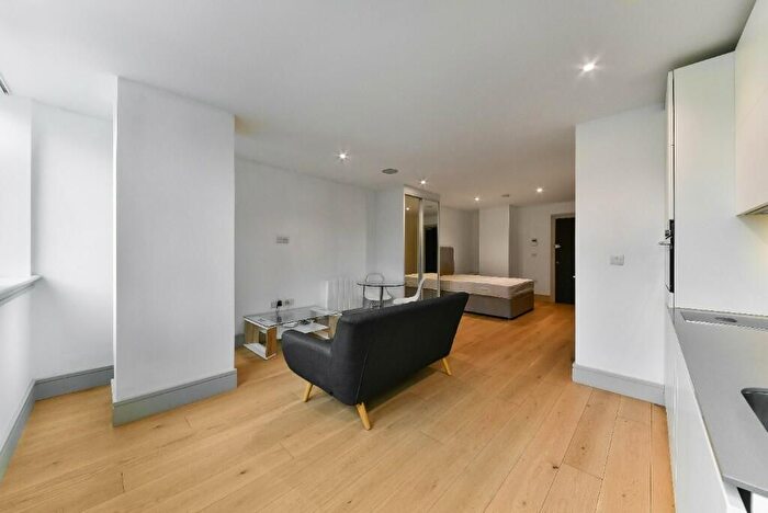 Studio To Rent In Middlesex House, High Street, Edgware, Edgware, HA8