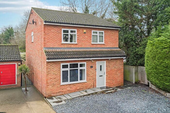 4 Bedroom Detached House For Sale In Rixon Close, George Green, SL3