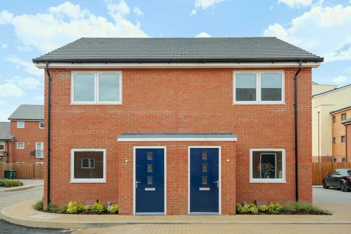 2 Bedroom Semi-Detached House To Rent In Quercetum Close, Aylesbury, HP19