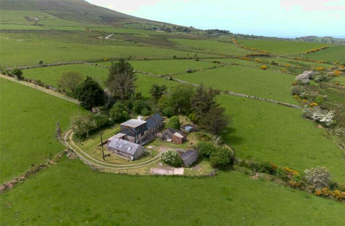 3 Bedroom Detached House For Sale In Clynnogfawr, Caernarfon, Gwynedd, LL54