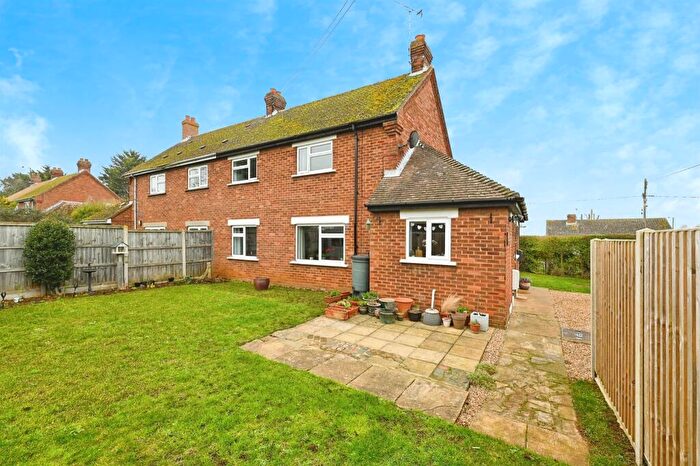 4 Bedroom Semi-Detached House For Sale In Cheney Hill, Heacham, King's Lynn, PE31