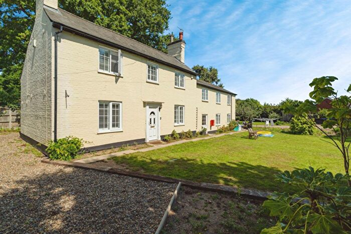 7 Bedroom Detached House For Sale In Church Road, Kessingland, Lowestoft, NR33