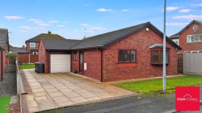 3 Bedroom Detached Bungalow For Sale In Rushmoor Close, Irlam, M44