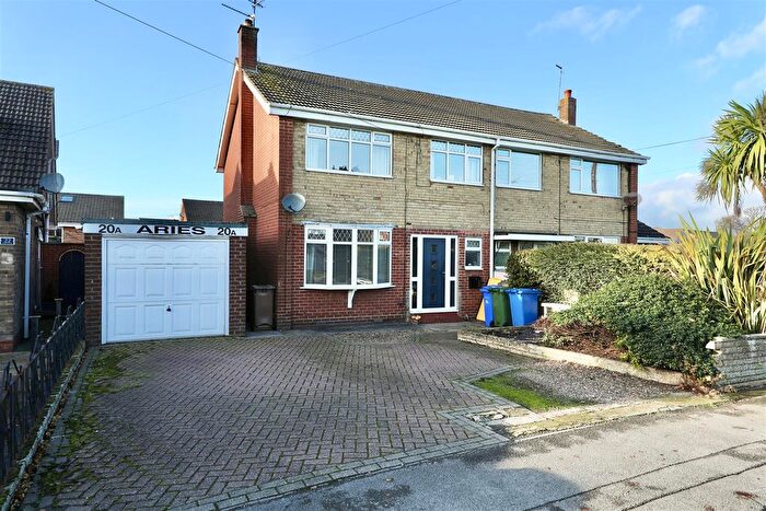 3 Bedroom Semi Detached House For Sale In Thorn Road, Hedon, Hull, HU12