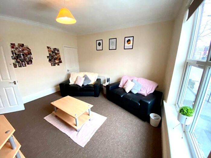 2 Bedroom Flat To Rent In A Ecclesall Road, Sheffield, S11