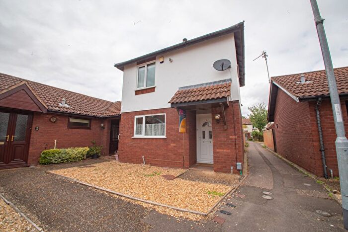 2 Bedroom End Of Terrace House For Sale In Cardinals Gate, Werrington, Peterborough, PE4