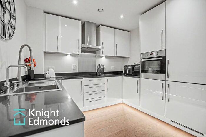 1 Bedroom Flat For Sale In Rosalind Drive, Amphion Place Rosalind Drive, ME14