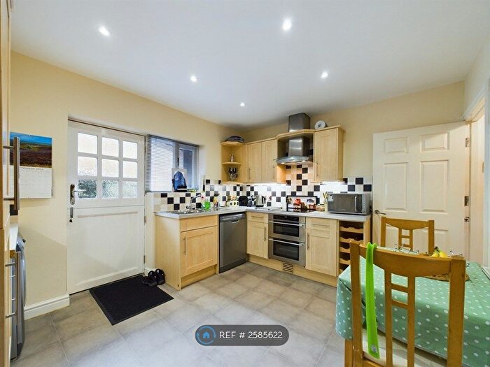 4 Bedroom Terraced House To Rent In The Courtyard, Scarborough, YO11