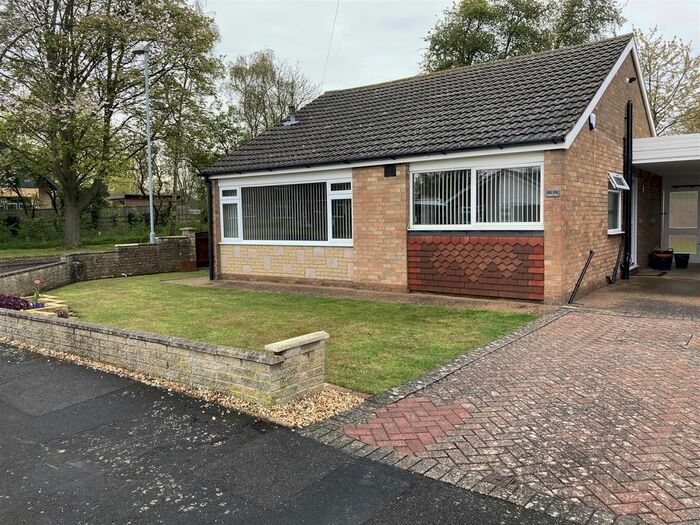 3 Bedroom Semi-Detached Bungalow To Rent In Orchard Way, Nettleham, Lincoln, LN2