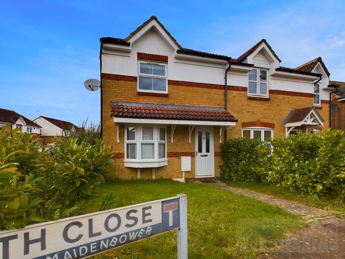 3 Bedroom End Of Terrace House To Rent In Emsworth Close, Maidenbower, RH10