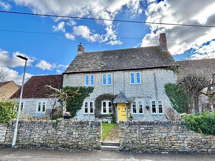 4 Bedroom Cottage For Sale In High Street, Sutton Benger, Chippenham, SN15