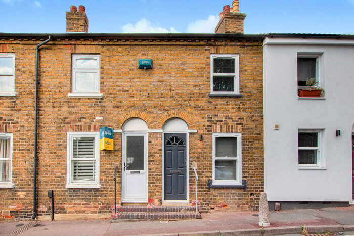 2 Bedroom Terraced House To Rent In Brewer Street, Maidstone, Kent, ME14