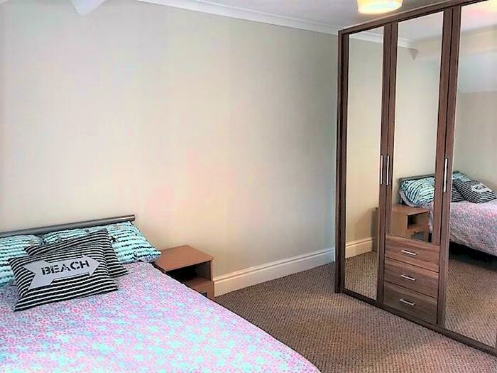 4 Bedroom Private Hall To Rent In Vine Street, Lancaster, LA1