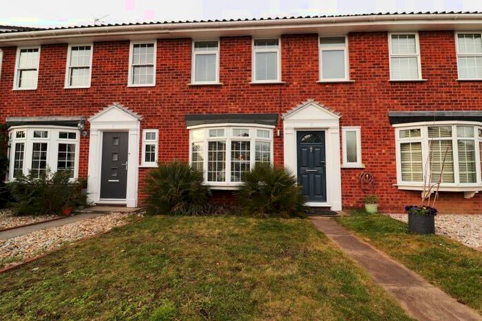 3 Bedroom Terraced House To Rent In Blenheim Close, West Byfleet, KT14