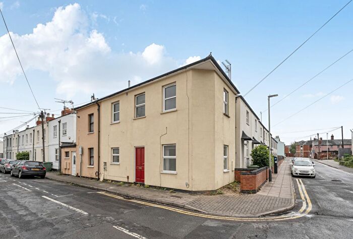 2 Bedroom End Of Terrace House For Sale In Burton Street, Cheltenham, Gloucestershire, GL50